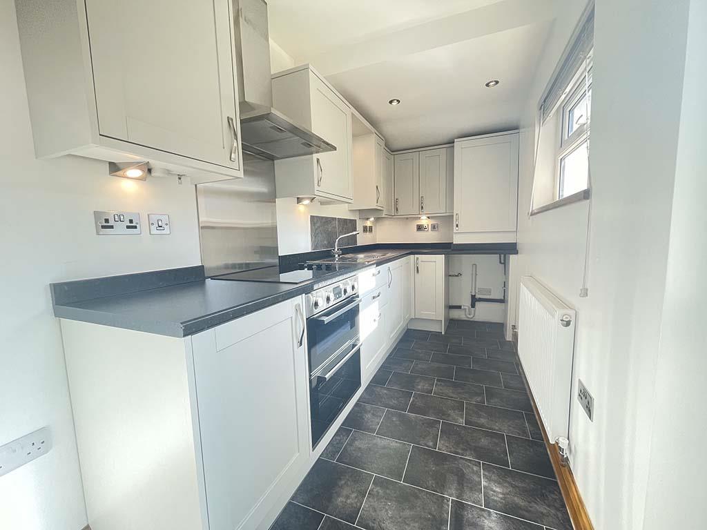 3 bedroom mid terrace house To Let in Barnoldswick - IMG_0286.jpg